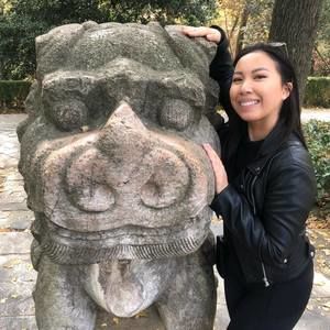 Meet your Posher, Gloria